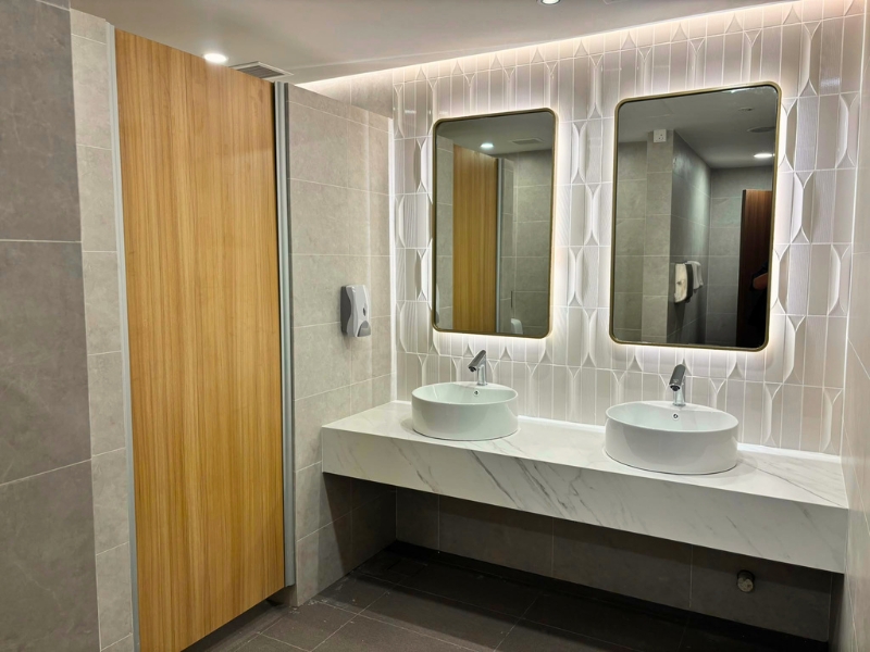 Level 1 Toilets Temporarily Closed